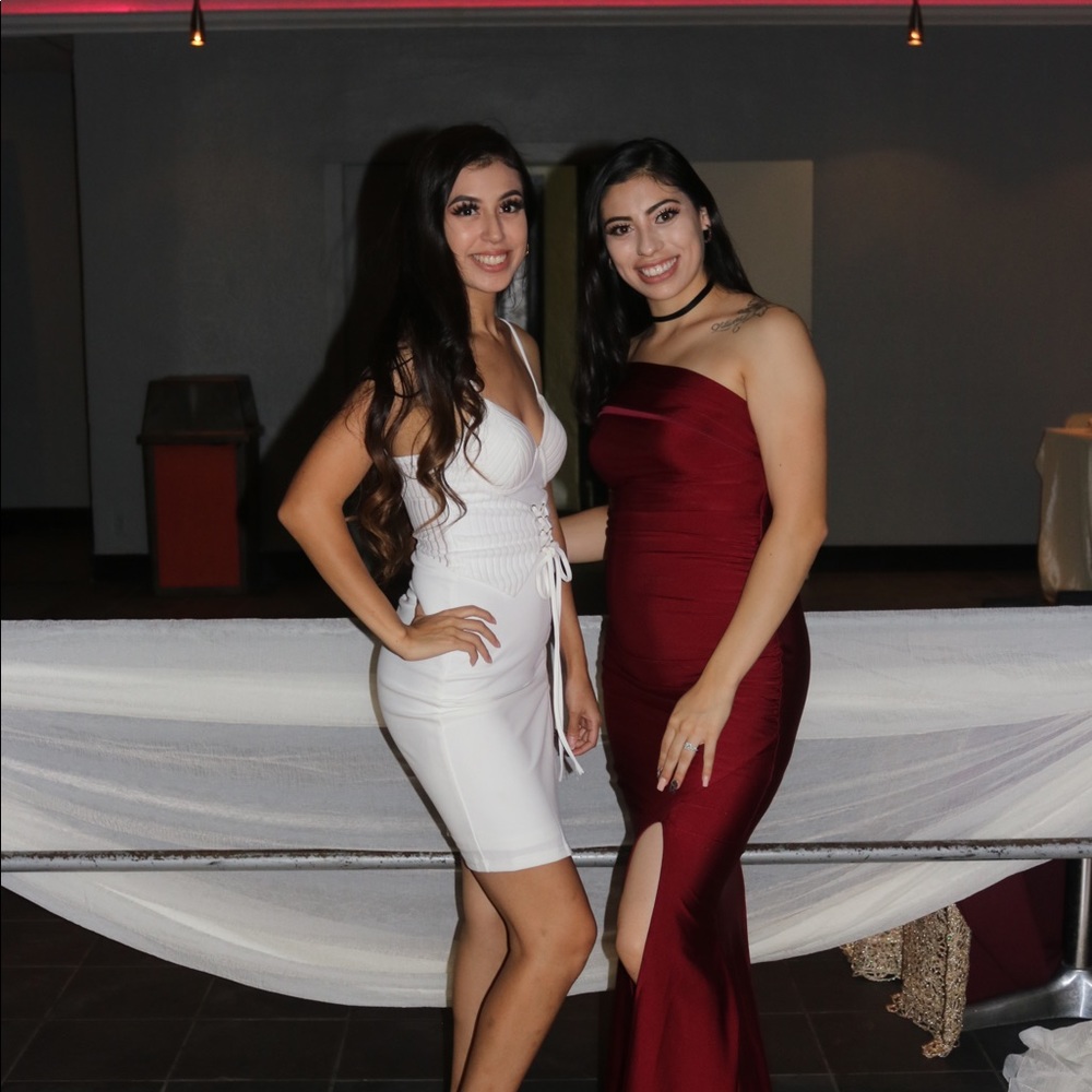 Dress - Picture 2 of 2